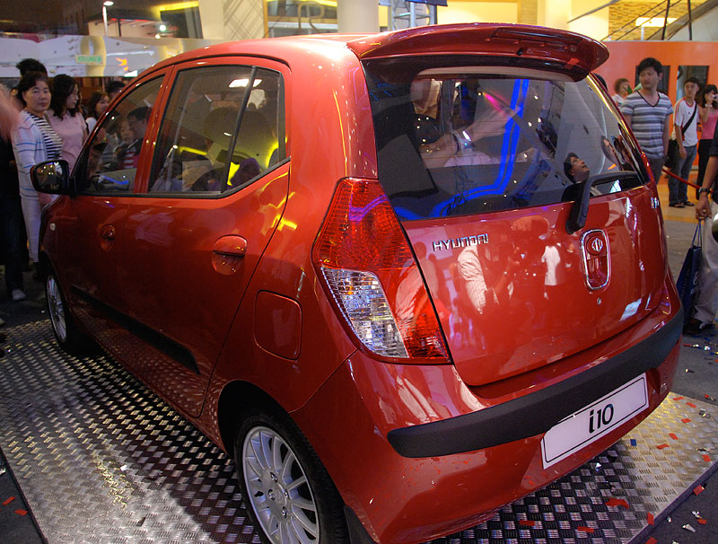 Hyundai i10 compact hatch launched in Malaysia